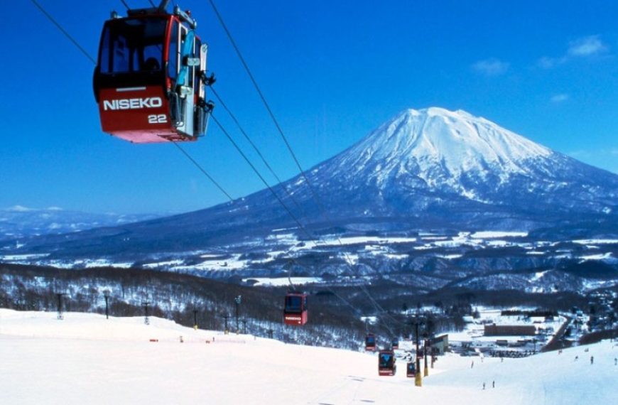 38 אתרי נופש לאוהבי סקי והסנובורד ביפן