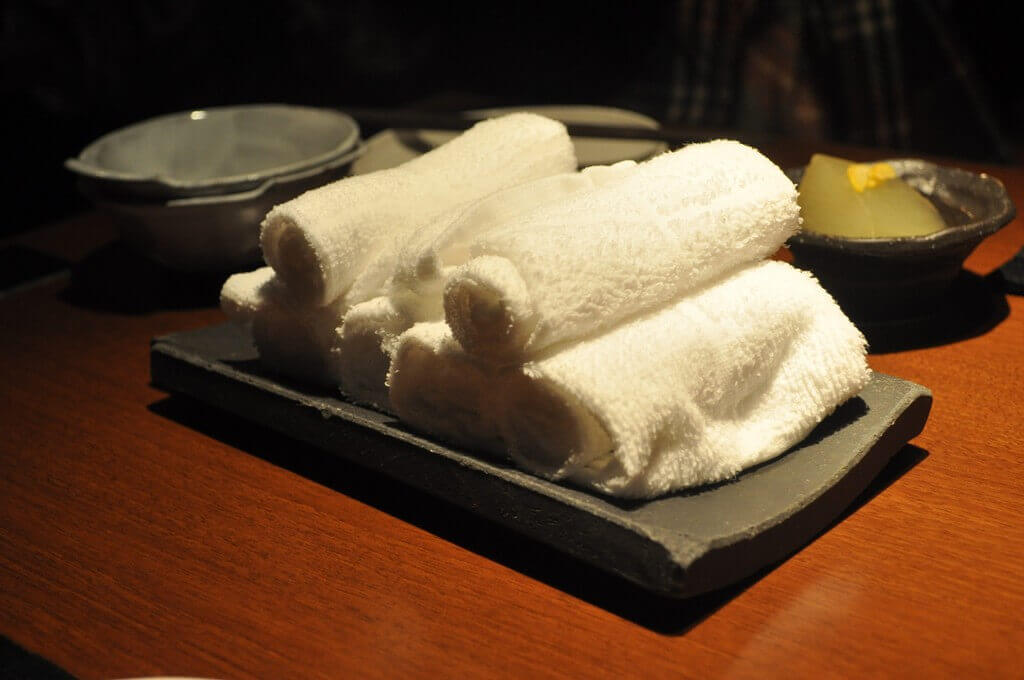 מסעדות ביפן שימוש במגבות