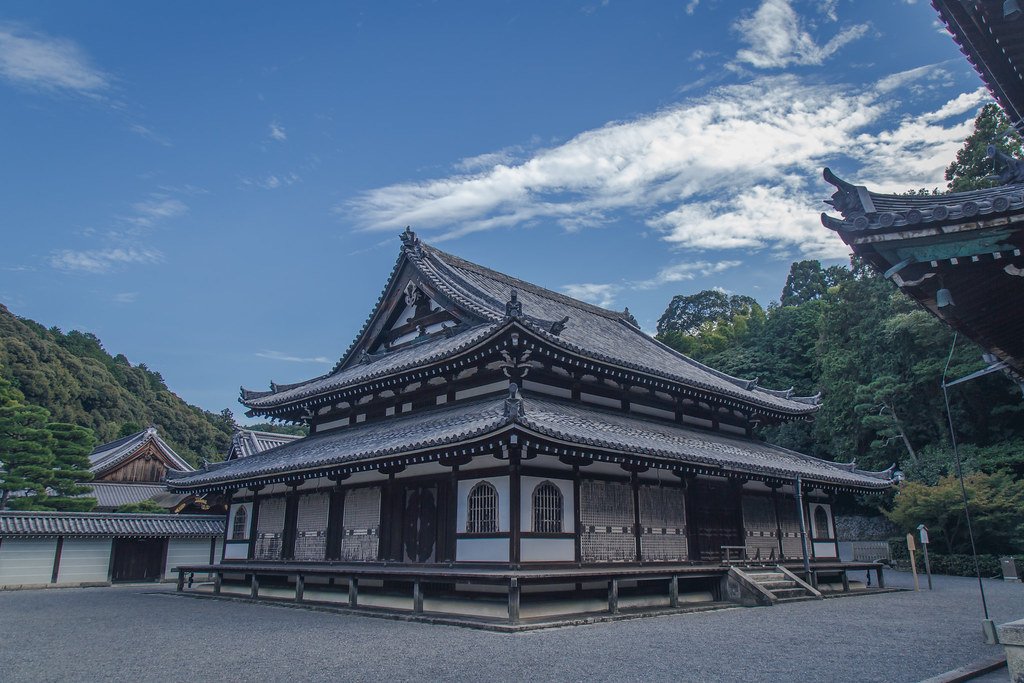 מקדש סניוג'י - דרום מזרח היגשיאמה - Sennyu-ji - יפן טורי